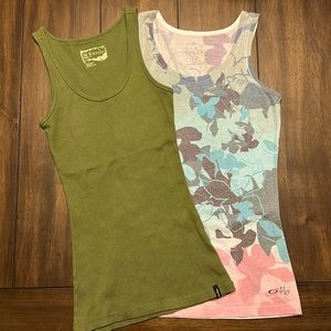 Lot of 2 Vintage Oakley Tank top ladies size XS